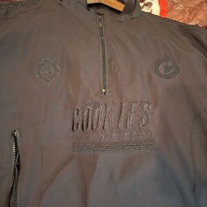 Black Cookies Pull over with Half Zipper
